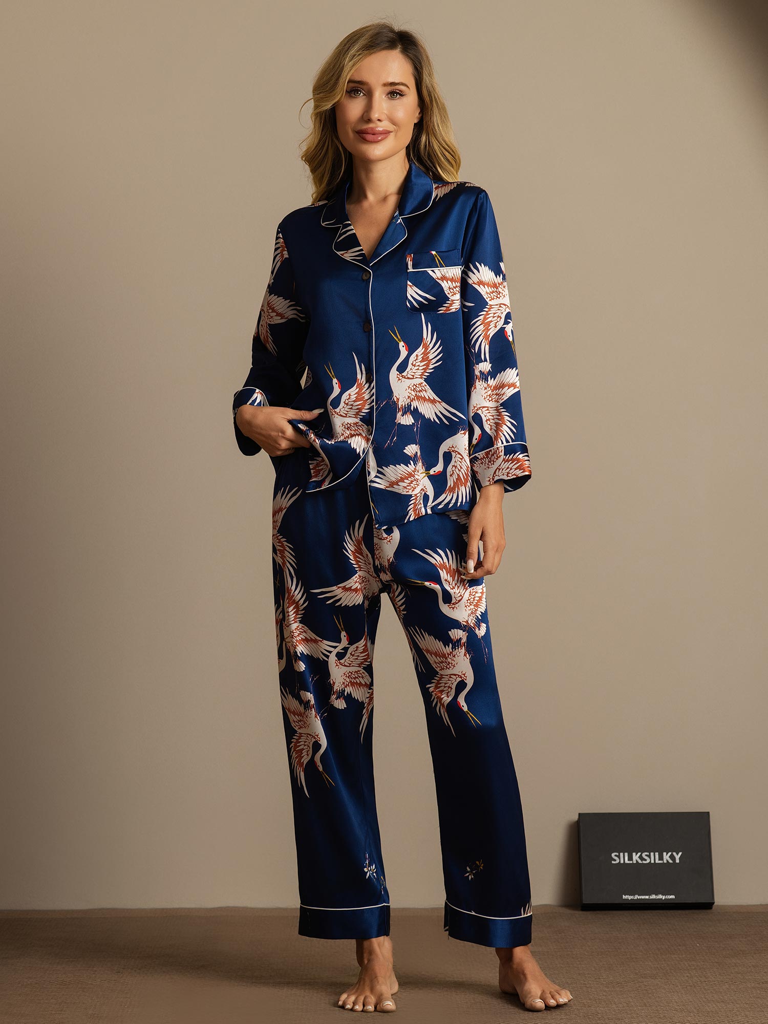 19Momme Women's Pure Silk Crane Print Long Sleeve Pajamas Set