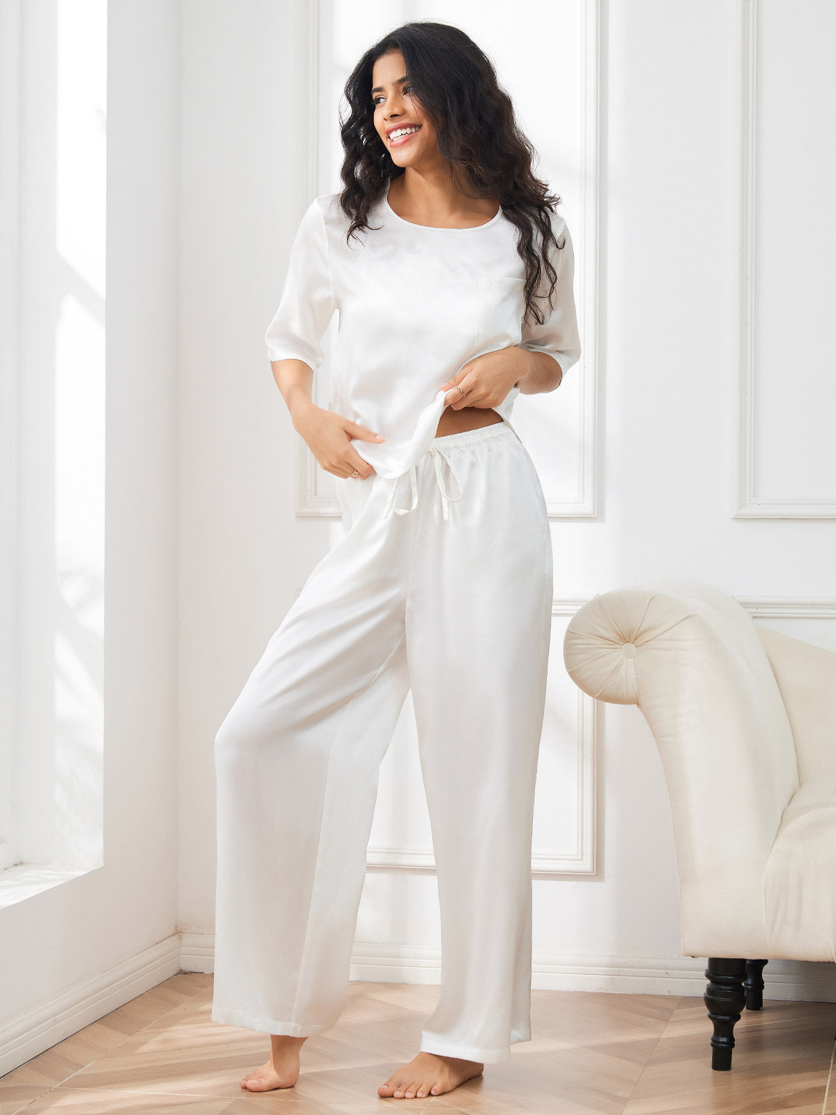 Women's Pure Silk Half Sleeve Round Neck Pajamas Set