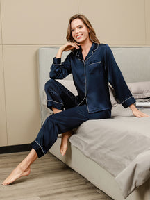 Women's Pure Silk Long Sleeve Button Up Pajamas Set